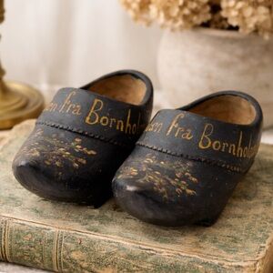 VTG Hand Painted Mini Dutch Clogs Souvenir Shoes “Groeten Fra Born” Folk Art